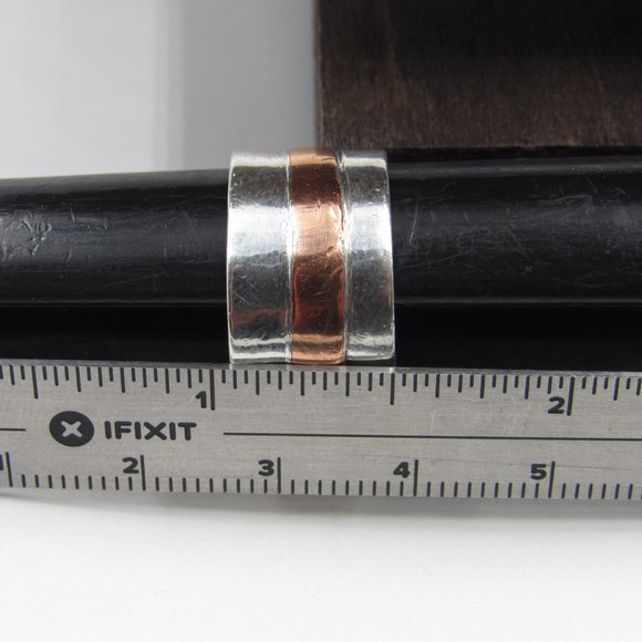 Size 7.5 Sterling Silver Petite Wide Cut Band Ring - Picture 6 of 7